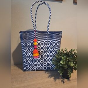 Large Artesanal Blue and White Tote Bag